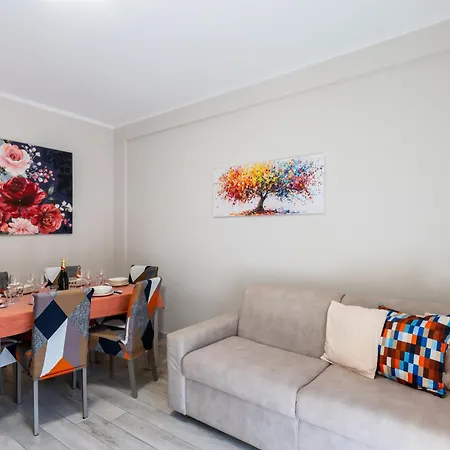 Apartamento Guesthost - Cozy Flat Near Concattedrale San Siro Sanremo