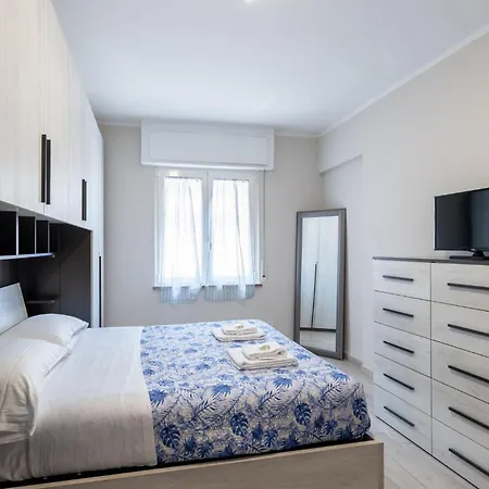 Apartamento Guesthost - Cozy Flat Near Concattedrale San Siro Sanremo