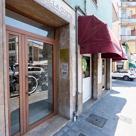 Apartamento Guesthost - Cozy Flat Near Concattedrale San Siro Sanremo